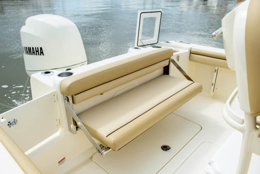 sunrise-boat-rentals-fort-Lauderdale-Scout-XSF-215-7