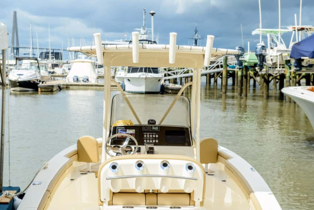 sunrise-boat-rentals-fort-Lauderdale-Scout-XSF-215-8
