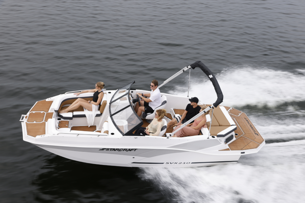 211 SVX Starcraft – Spacious, Stylish, and Built for Fun